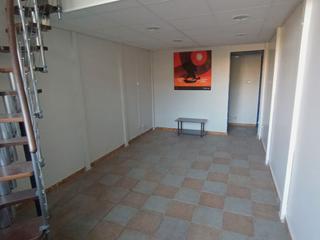Local Comercial en Luis lopez oses kalea 18. Local comercial - oficina con gran potencial.