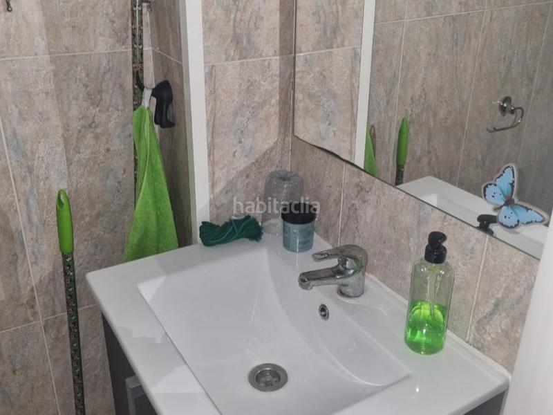 Foto f3404eda-f7d8-4b66-a930-2926cf742f22. Alquiler local comercial en olzinelles 6 local 25 m2 para variedad de negocios en Barcelona