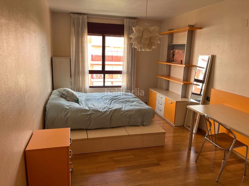 Foto b5de3f2d-1ec1-467f-b6f1-a362d5b6a5e4. Location appartement dans periodista antonio herrero 3 dans Murcia