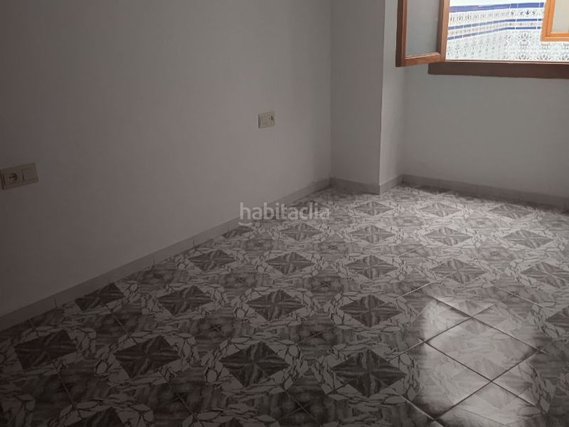 Foto d79f1f54-452f-4b7b-a395-aa7b063381c0. Piso en moral 15 en Saucejo (El)