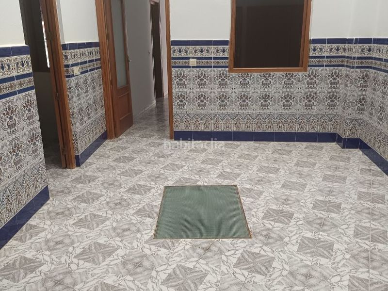 Foto e51c0b8c-fe7e-46f1-a59c-dd25d533032a. Piso en moral 15 en Saucejo (El)