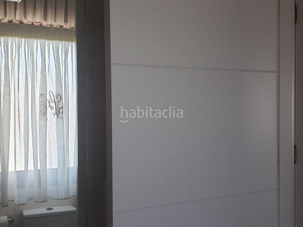 Foto 098d25bc-4401-4931-b556-ff502471b466. Rent flat in avenida pontejos 3b in Los Castros Santander