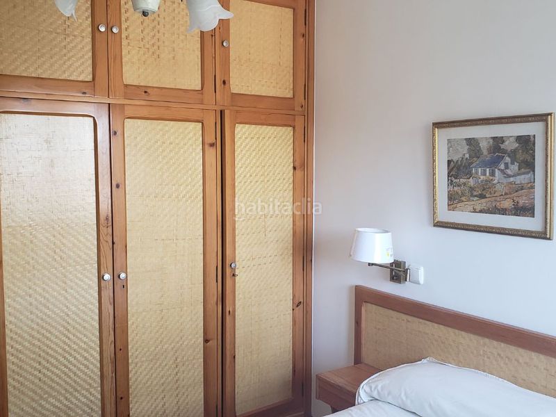Foto 213cc5d0-c3e2-49c0-ae42-18ef874baafb. Rent flat in avenida pontejos 3b in Los Castros Santander