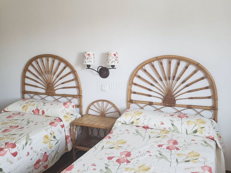 Foto 7d0761e4-8677-4c03-8d3f-b6bfd431f43e. Rent flat in avenida pontejos 3b in Los Castros Santander