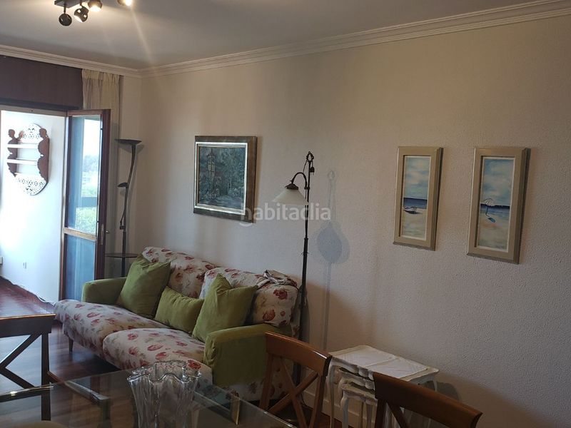 Foto 98b99f70-b67e-4a23-8f44-b6d93da22249. Rent flat in avenida pontejos 3b in Los Castros Santander