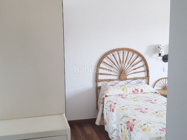 Foto a08f0851-6c1d-4886-be4f-dbdaf460c616. Rent flat in avenida pontejos 3b in Los Castros Santander