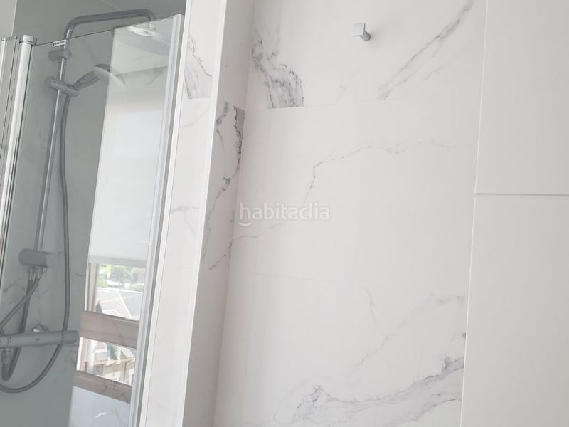 Foto e4c48a5a-7baf-43d2-bcb3-7812cc425740. Rent flat in avenida pontejos 3b in Los Castros Santander