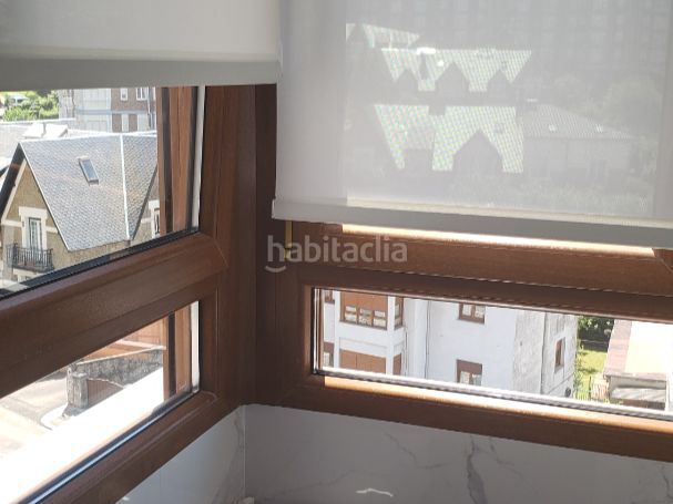 Foto ee37ec6e-05d7-4800-890f-daf8231bd318. Rent flat in avenida pontejos 3b in Los Castros Santander
