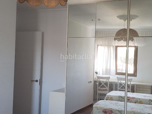 Foto f208f3d6-929a-4cb1-ab4d-2cbca7494847. Rent flat in avenida pontejos 3b in Los Castros Santander