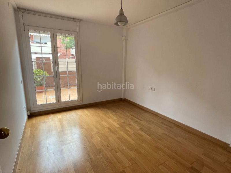 Foto 8b2c025c-38e9-4494-94e2-42a2ab8cb6d4. Alquiler dúplex en països catalans 6-12 preciós duplex amb jardí. tipus casa adosada . a 2 min de st cugat /hgc . lloguer llarga durada- disponible a partir d'octubre en Rubí