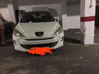 Aparcament cotxe a Tomás bretón  12. Venta de garaje