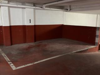 Autoparkplatz in Solidaritat 34. Garajes en venta en la bisbal d' empordà