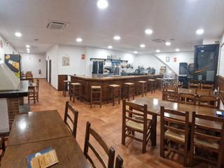 Traspàs Local Comercial a Avenida de girona  70. Traspaso de bar totalmente equipado