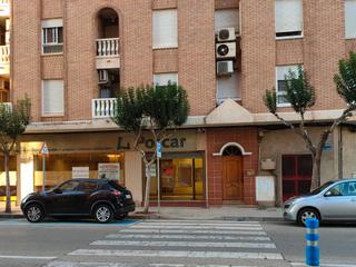 Location Local commercial à Riu ebre 7. Alquilo local comercial en zona muy comercial