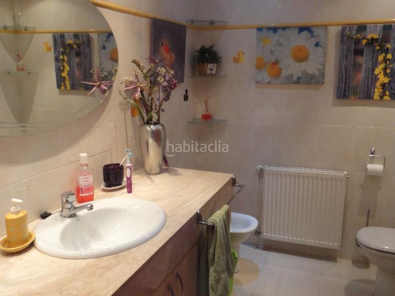 Foto a493435d-5eeb-4f84-b7a2-1e098c393a5c. Àtic a avinguda de la constitució 0 a Peralada