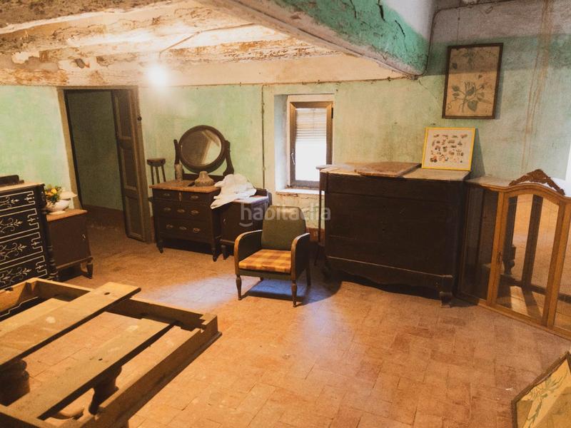 Foto 58f9e4ed-5618-4596-b4f5-88895f0288a0. Reihenhaus in calle plaza in Plans de Sió (Els)