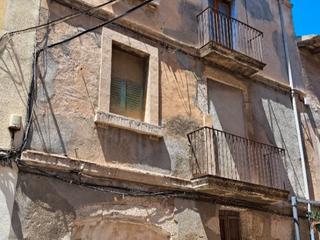 Terrain résidentiel à Carrer de la font 55. Venta de edificio en casco antiguo vilafranca del penedes
