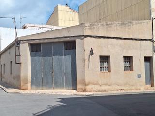 Business premise in Doctor torrademé 46. Local en venta en zona céntrica del perelló tarragona