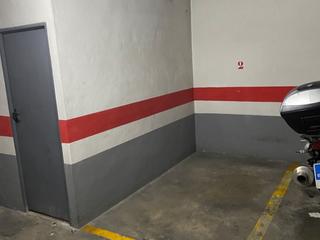 Lloguer Aparcament de moto a Fontanars del alforins 78. Parking de moto muy espacioso, de fácil acceso, en primera plant