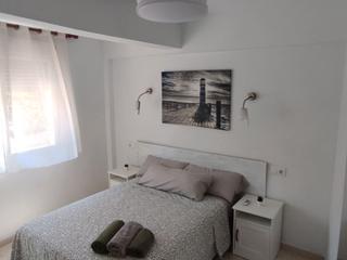 Apartamento en alquiler en torre del mar, centro. 