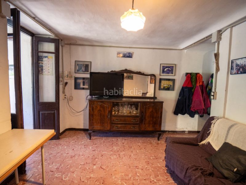Foto 15dbd5b1-a29f-484b-a659-65a200b86fb9. Casa aparellada a sant antoni maria claret 8 a Mura