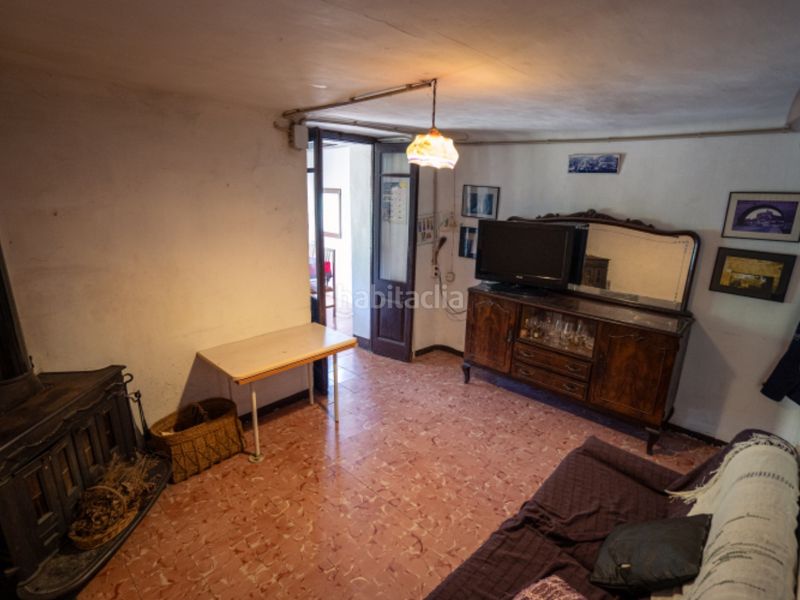 Foto 393b9f77-0615-4b19-b569-e3eefb7101e8. Casa aparellada a sant antoni maria claret 8 a Mura