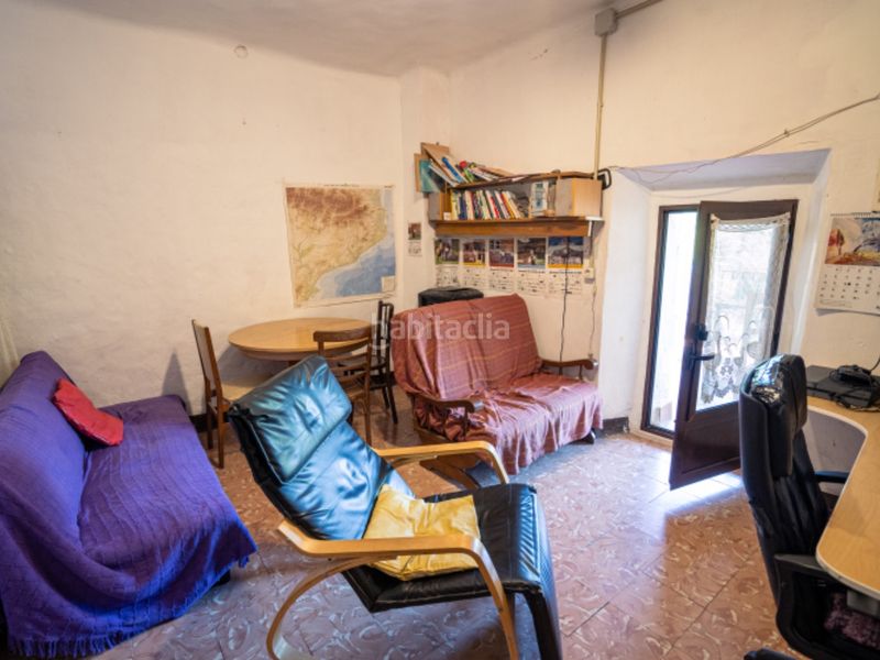 Foto be9d1b26-8736-40ed-84df-a8d297937d44. Casa aparellada a sant antoni maria claret 8 a Mura