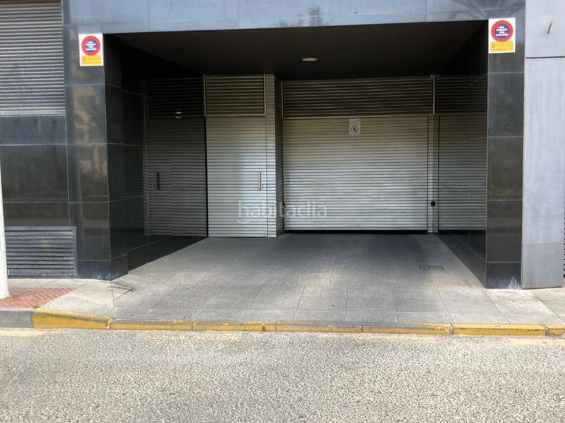 Foto a37d6087-fdf3-441f-aaaf-1796de073bbf. Aparcament cotxe a carrer tomballops 5 a Plaza Crevillente - Antiguos Juzgados - El Asilo Elche / Elx