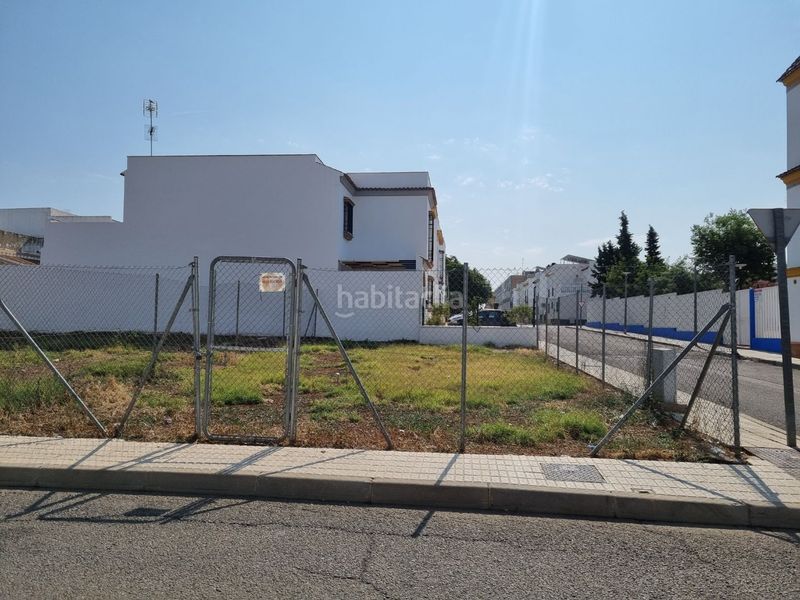 Foto c92704ca-b2e5-4e4d-b1d7-b28689c966da. Terreno residencial en calle eduardo arias olavarrieta 8 terreno en calle jesús pérez pueyo, en Cantillana