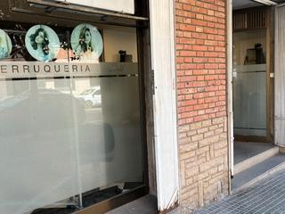 Local Comercial a Calle general moragues  109. Oportunidad con opción alquiler.