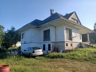 Maison à Forte 48. Casa-chalet en construcción