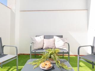 Etagenwohnung in Paseo de la salud 17. Magnífica vivienda con licencia turística.