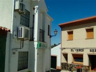 Appartement à Calvo sotelo 28. Se vende apartamento y bar.