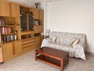Miete Etagenwohnung in Paseo de la castellana 29. Apartamento en alquiler a profesor/a durante periodo académico e