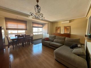 Piso en Rambla juan mateo  104. Piso para entrar a vivir