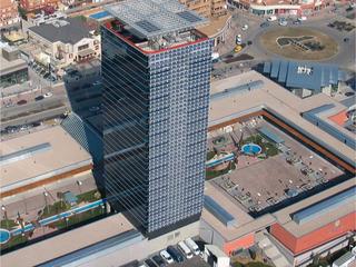 Geschäftsraum in Avenida juan carlos i 13. Venta locales comerciales en rentabilidad.