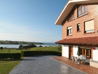 Lloguer Apartament a Calle abra del pas 575. Apartamento rural frente a la playa de mogro, con piscina privad