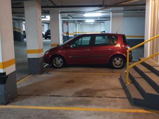 Miete Motorradparkplatz in Maria luisa duran marquina  20. Alquiler plaza moto