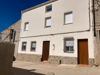 Casa pareada en Aldea vegallera 87. Casa en entorno rural totalmente equipada