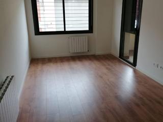 Pis a Taure 25. Piso semi nuevo