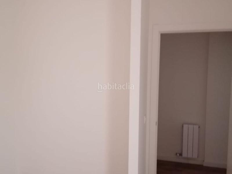 Foto 6c52df29-d031-43b7-a42c-b6c280932f2c. Piso en taure 25 piso semi nuevo en Carretera de Roses-Fossos Figueres