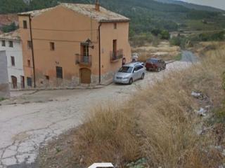 Casa a Carrer de la faixa 7. Casa a 3 vientos en pueblo tranquilo