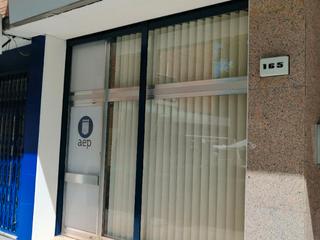 Lloguer Local Comercial a Camino de los vinateros 165. Local comercial en la mejor zona de moratalaz