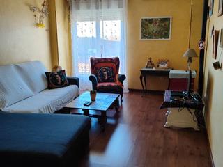 Pis a Calle carrera  17. Magnífica vivienda con todos los servicios al alcance.