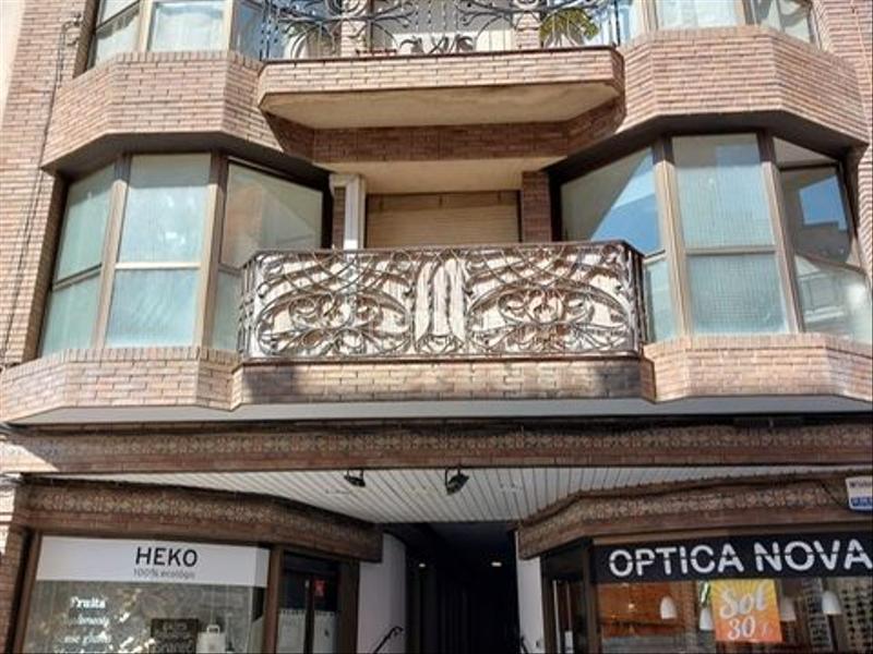 Foto 82b0887d-2d58-4154-b915-8e0866d0a092. Affitto locale commerciale in calabria 15 in Centre Garriga (La)