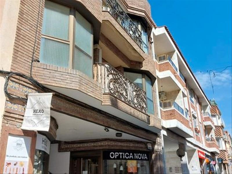 Foto c7a3561e-c310-4037-a177-94d54e70697f. Alquiler local comercial en calabria 15 local comercial al Centre de la garriga. en Garriga (La)