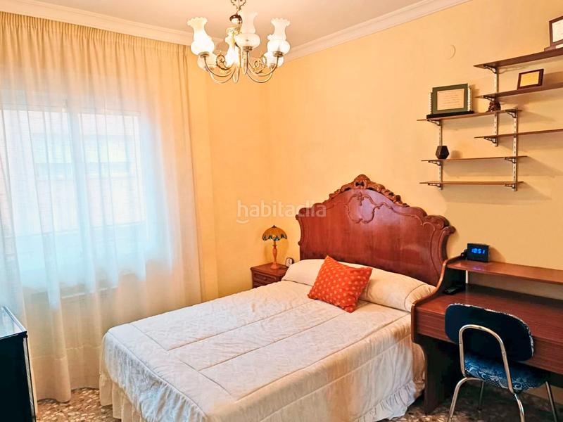 Foto bf2cc2ed-8fc8-4c2d-a327-fc14d65cc7e1. Piso en pozo dulce 2 fantástico piso céntrico amueblado con garaje y trastero en Ciudad Real