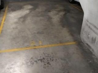 Aparcament cotxe a Carrer de balmes 50. Parking en venta en segunda planta en el edificio de al lado de
