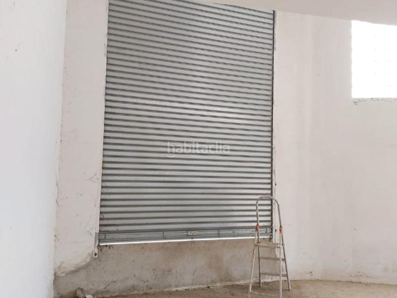 Foto 3b399a6a-2a37-46e6-ac31-02b8de00f4e0. Local comercial a c/alt camp 2 a Espluga de Francolí (L´)