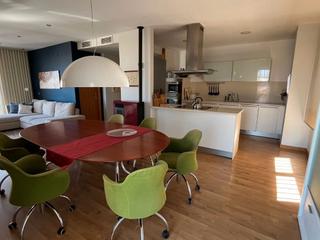 Miete Etagenwohnung in Juan anglada 6. Piso céntrico en larga temporada, excelente estado.